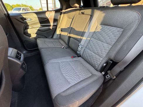 Used 2021 Chevrolet Equinox LT image 12