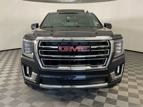 Used 2023 GMC Yukon SLT image 2