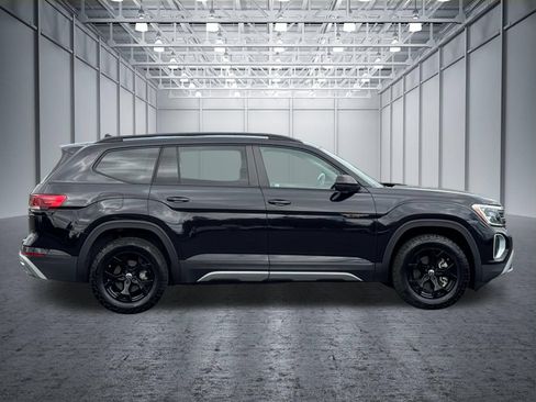 Used 2024 Volkswagen Atlas Peak Edition SEL AWD/4WD image 5