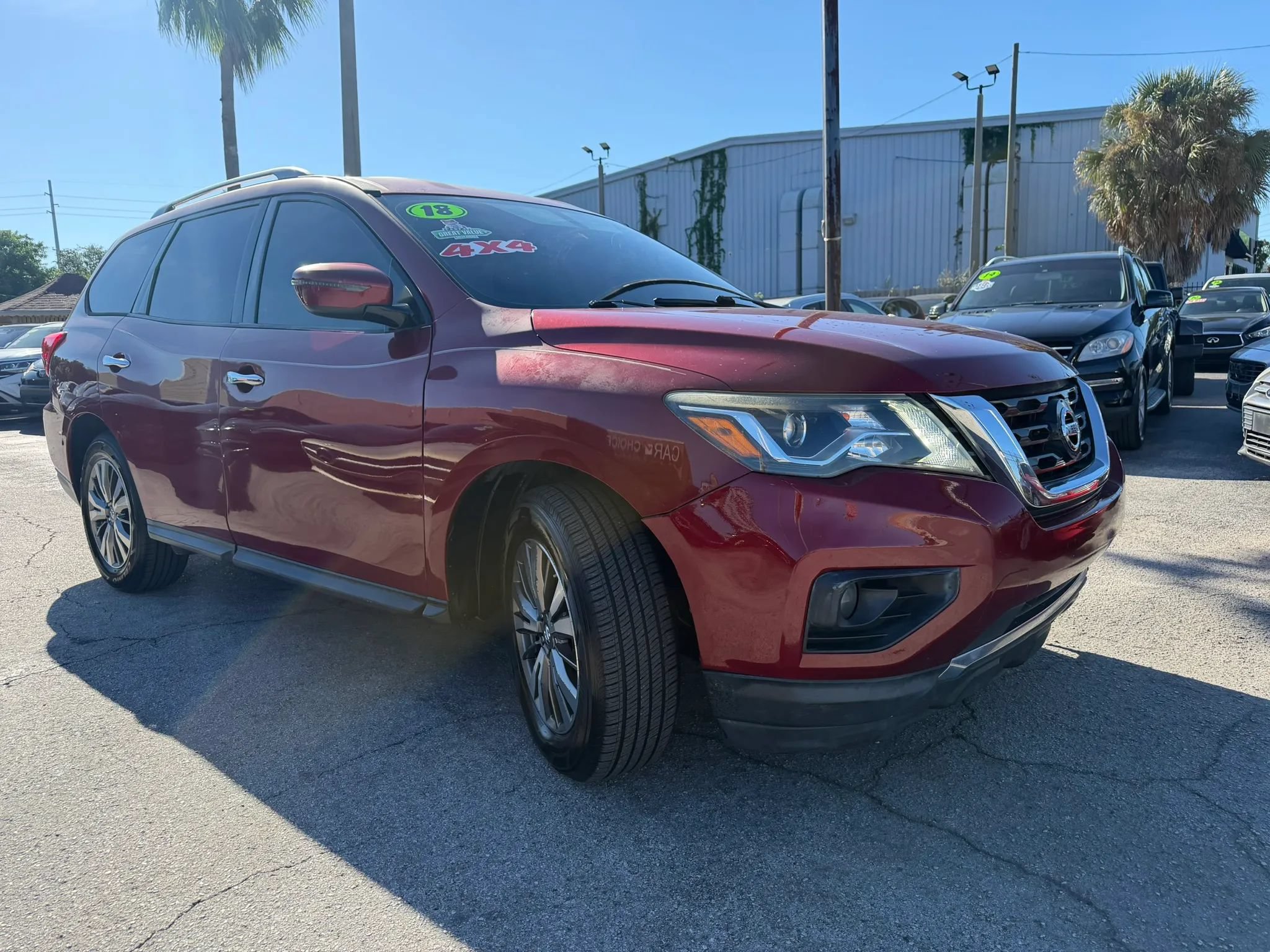 Used 2018 Nissan Pathfinder SV AWD/4WD image 3