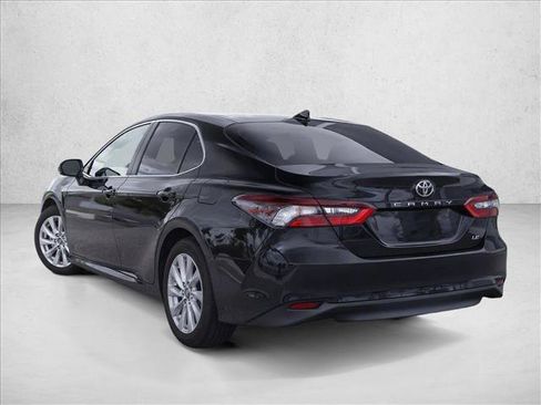 Used 2024 Toyota Camry LE FWD image 5