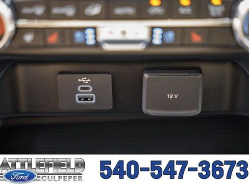 New 2026 Ford F250 Lariat w/ Black Appearance Package image 24