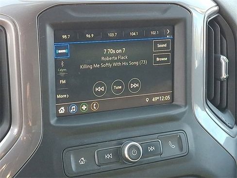 Used 2020 Chevrolet Silverado 1500 Custom w/ Custom Value Package image 12