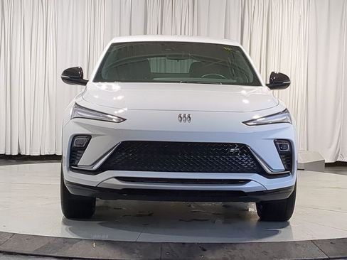 Used 2024 Buick Envista Sport Touring w/ Convenience I Package image 17