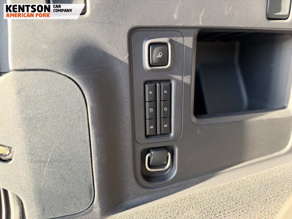 Used 2025 Ford Expedition Tremor AWD/4WD image 32