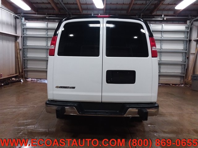 Used 2019 Chevrolet Express 2500 w/ Driver Convenience Package RWD image 8