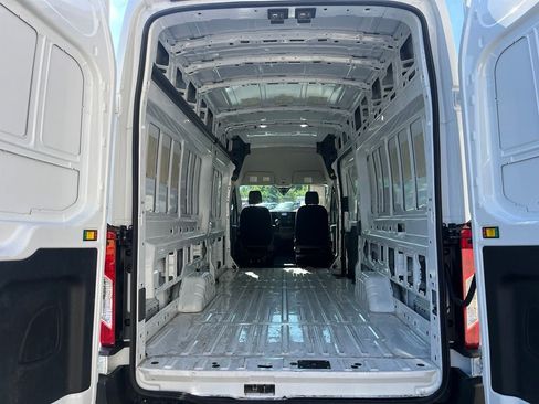 Used 2025 Ford Transit 250 148 High Roof Extended RWD image 10