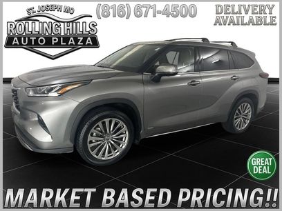 Used 2025 Toyota Highlander Limited