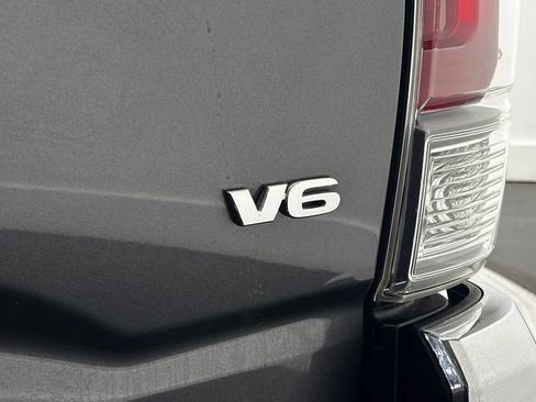 Used 2023 Toyota Tacoma TRD Off-Road AWD/4WD image 9