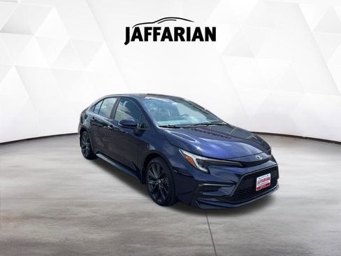 Certified 2023 Toyota Corolla SE w/ Carpet Mat Package (TMS) FWD image 1