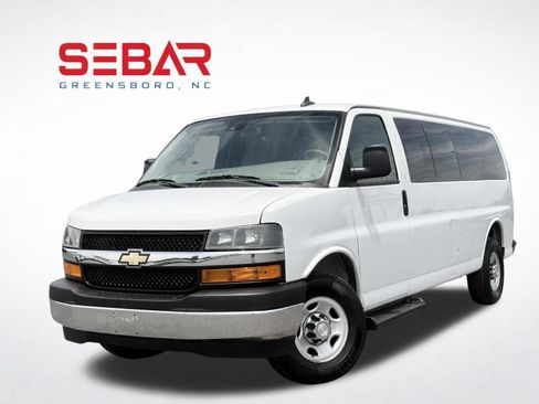 Used 2020 Chevrolet Express 3500 LT w/ LT Preferred Equipment Group RWD image 1