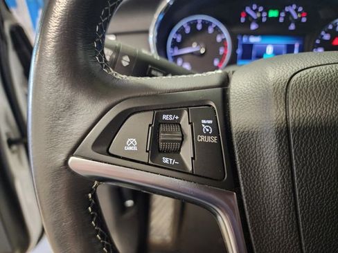 Used 2022 Buick Encore Preferred w/ Safety Package FWD image 20