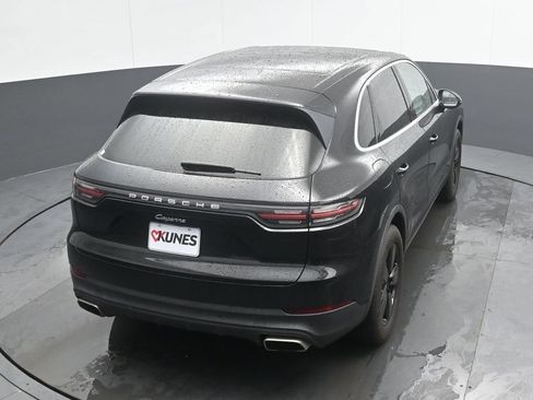 Used 2022 Porsche Cayenne Platinum Edition AWD/4WD image 32