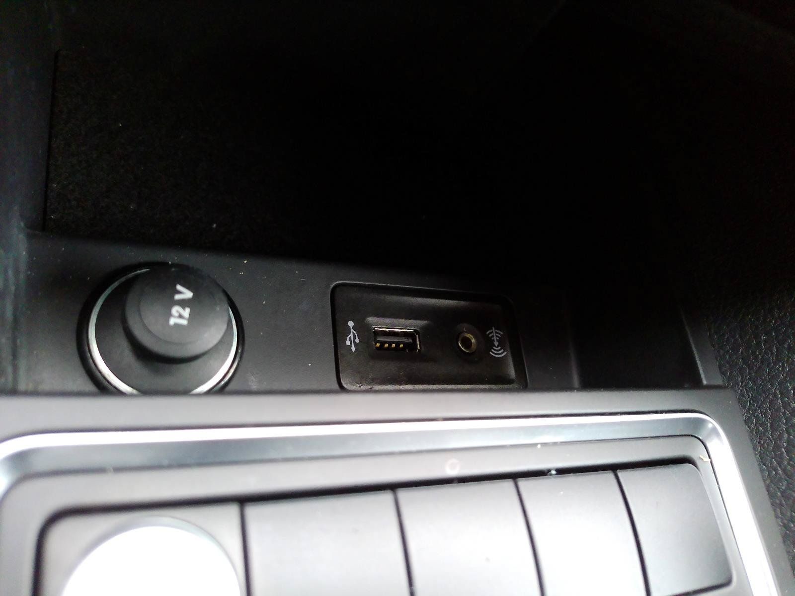 Used 2016 Volkswagen Jetta SE FWD image 9