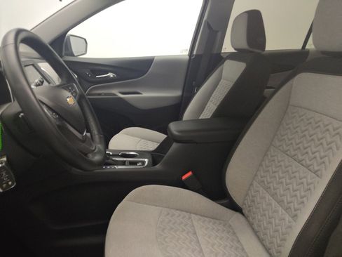 Used 2023 Chevrolet Equinox LT w/ Driver Convenience Package image 17