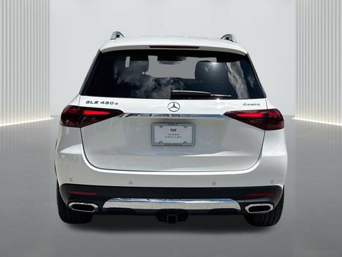 Used 2025 Mercedes-Benz GLE 450e 4MATIC image 4