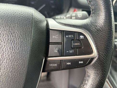 Certified 2022 Toyota Sienna XLE w/ XLE Plus Package FWD image 10