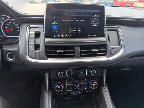 Used 2021 Chevrolet Tahoe Premier w/ Premium Package AWD/4WD image 17