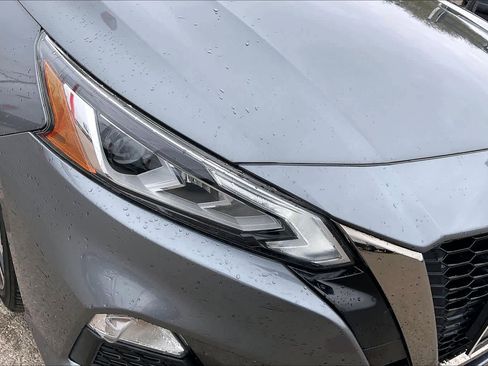 Used 2022 Nissan Altima 2.5 SR image 26