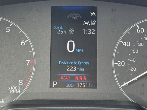 Used 2025 Toyota Corolla LE image 34