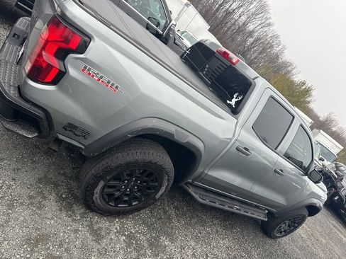 Used 2023 Chevrolet Colorado Trail Boss w/ Technology Package image 8