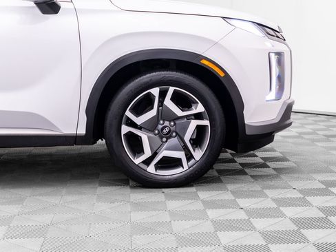 Used 2024 Hyundai Palisade Limited AWD/4WD image 37