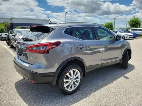 Certified 2021 Nissan Rogue Sport SV FWD image 2