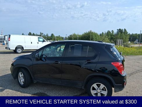 Used 2022 Chevrolet Trax LS w/ Tint and Cruise Package AWD/4WD image 3