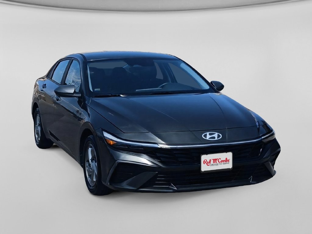 Used 2024 Hyundai Elantra SE FWD image 7