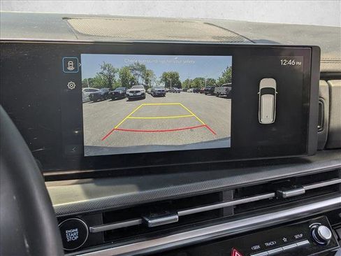 Used 2025 Hyundai Santa Fe SE FWD image 12