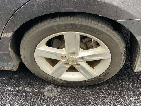 Used 2013 Toyota Camry SE image 5