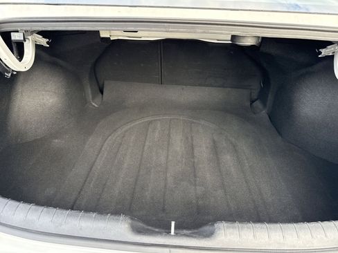 Certified 2025 Hyundai Elantra Limited image 26