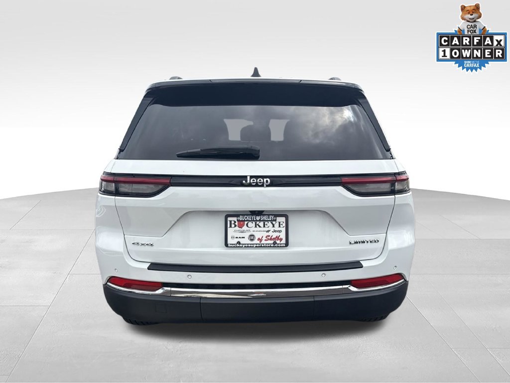 Used 2023 Jeep Grand Cherokee Limited AWD/4WD image 4