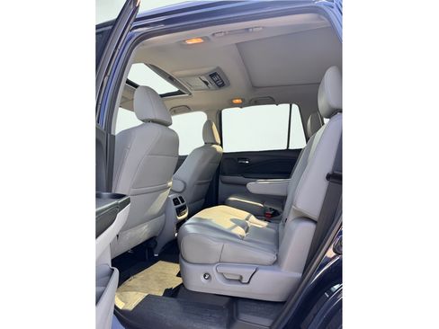 Used 2016 Honda Pilot Elite image 9