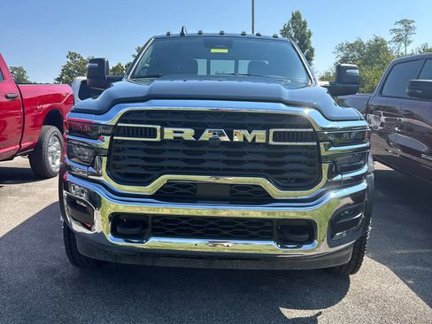 New 2026 RAM 5500 Tradesman image 3