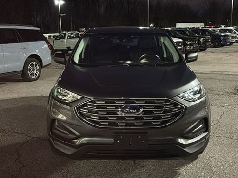Used 2019 Ford Edge SE image 6