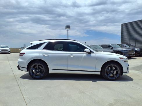 Certified 2026 Genesis GV70 3.5T Sport Prestige AWD/4WD image 7