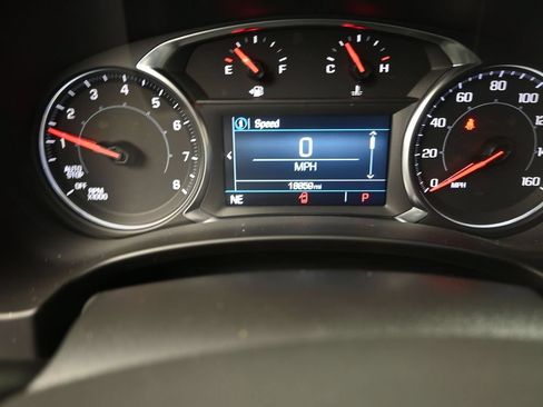 Used 2024 GMC Terrain SLE FWD image 12