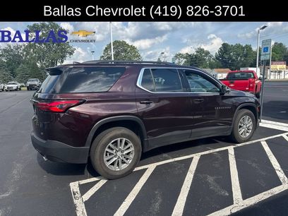 Used 2023 Chevrolet Traverse LT