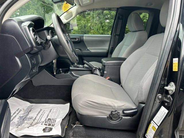 Used 2020 Toyota Tacoma SR w/ SX Package AWD/4WD image 19