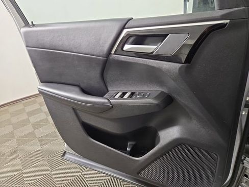 Used 2022 Mitsubishi Outlander SE image 28