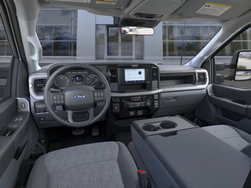 New 2026 Ford F250 XL w/ XL Driver Assist Package RWD image 9