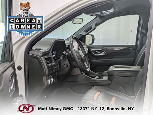 Used 2021 GMC Yukon AT4 w/ Rear Media and Nav Package AWD/4WD image 5