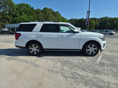 Used 2023 Ford Expedition Limited RWD image 2