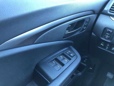 Used 2024 Honda Passport EX-L image 13