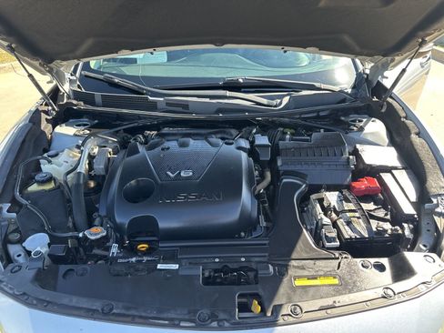 Used 2017 Nissan Maxima 3.5 SV FWD image 21