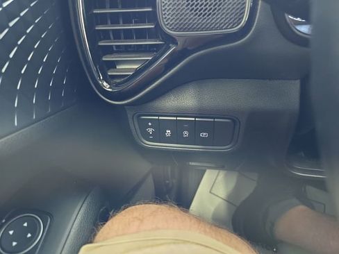 Used 2024 Kia Soul EX image 21