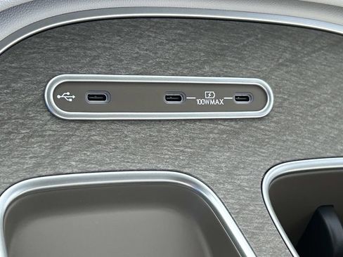 New 2026 Hyundai Palisade Limited FWD image 34