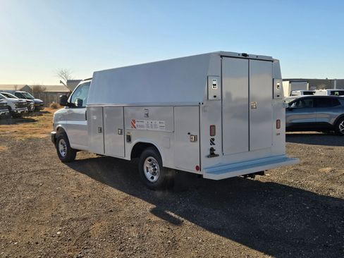 New 2025 Chevrolet Express 3500 w/ Power Convenience Package image 5