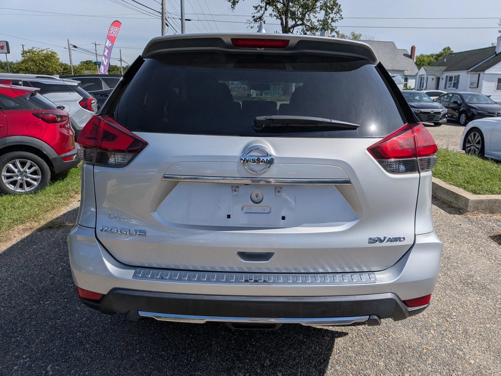 Used 2017 Nissan Rogue SV AWD/4WD image 4